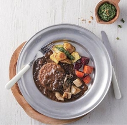 현대그린푸드는 지난 4일 채식 간편식 신제품 ‘베지라이프’를 론칭했다. 사진은 그리팅 베지라이프 ‘베지 함박스테이크’.